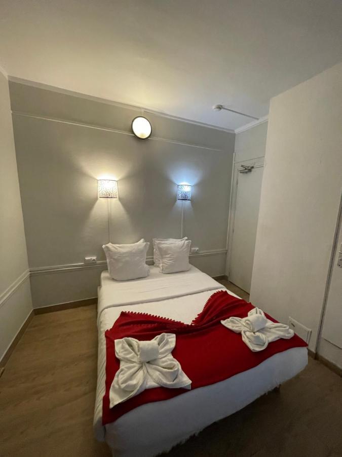 سان دوني Hotel Central المظهر الخارجي الصورة