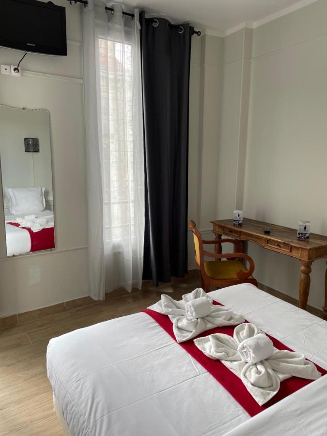 سان دوني Hotel Central المظهر الخارجي الصورة